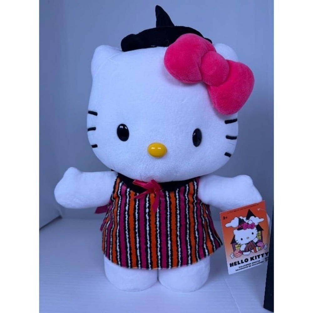 NWT -Hello Kitty‎ Witch Halloween Greeter 2025